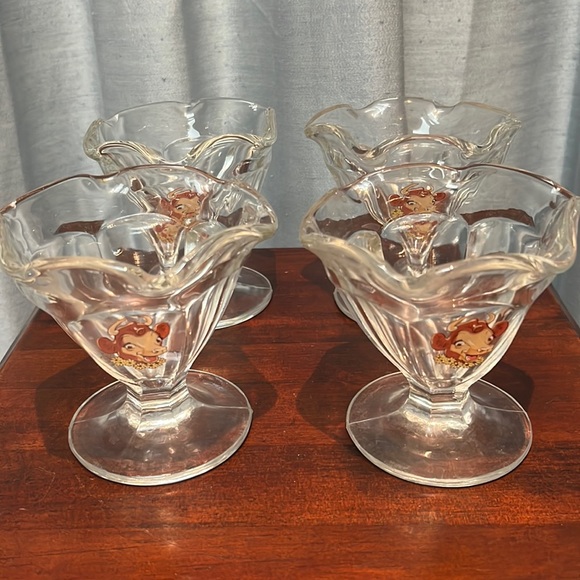 Vintage Borden Elsie the Cow Ice Cream Sundae Dishes Set of Four (4) - Picture 1 of 8